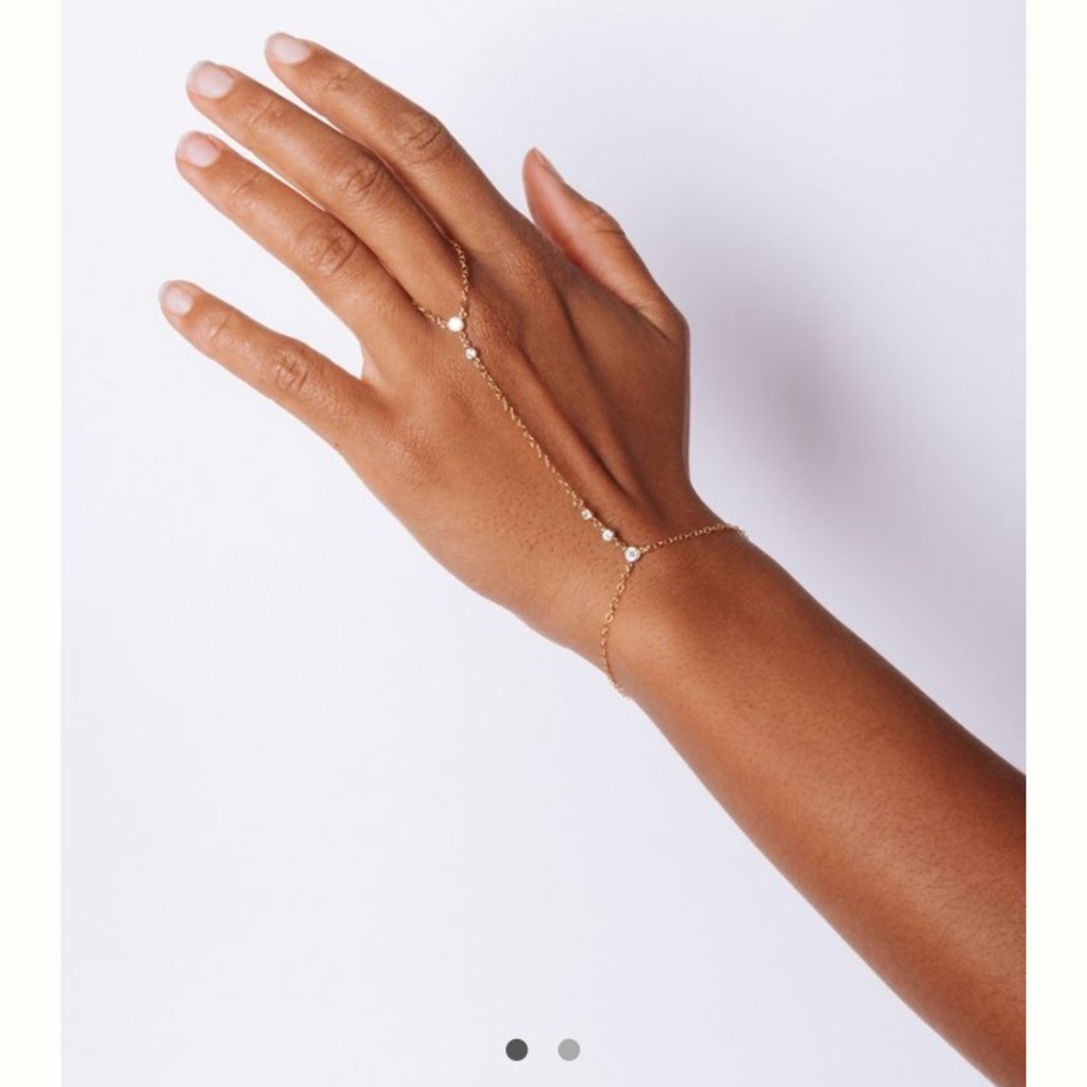 Set & Stones Miley Hand Chain